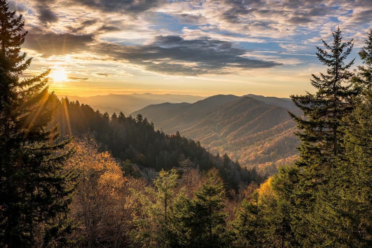 Smoky Mountain Dreams Villa Gatlinburg Exterior photo